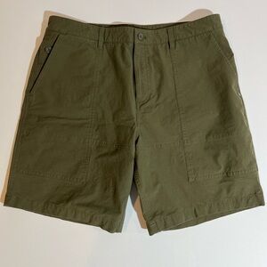 Vuori Chino Shorts Men 34 Olive Green Barren Explorer Hiking Pants Stretch V3014